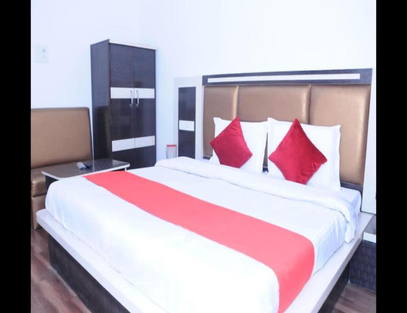Hotel Lords Paradise Катра Екстер'єр фото