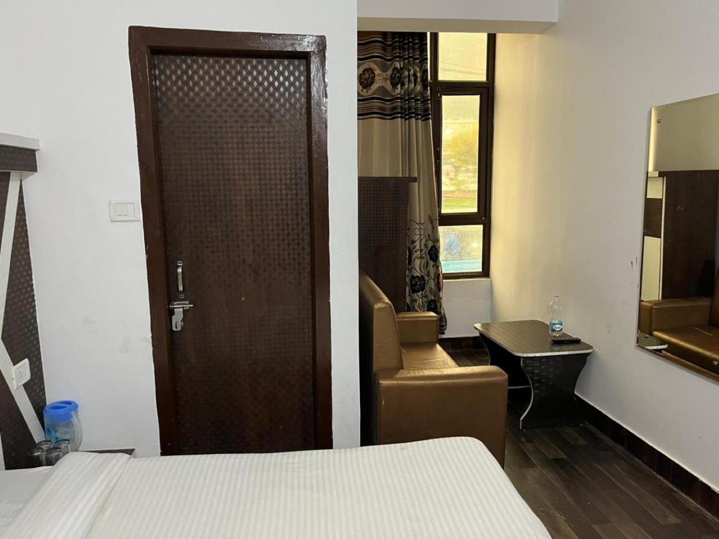 Hotel Lords Paradise Катра Екстер'єр фото